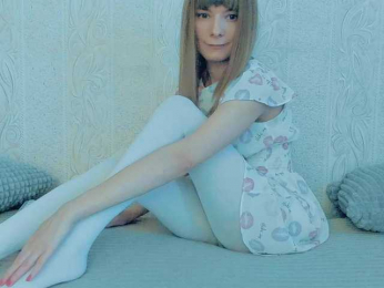 YourCaramel webcam bongacams model stream image