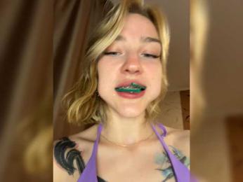 AlinnaAnnila webcam model stream image