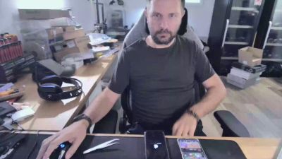 moi92160 webcam model stream image