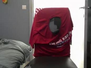 curlyfurly webcam model stream image