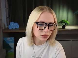bridgetcordner webcam model stream image