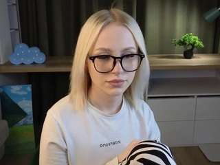 bridgetcordner webcam model stream image