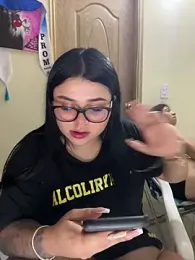 alissonfernandez_ webcam model stream image