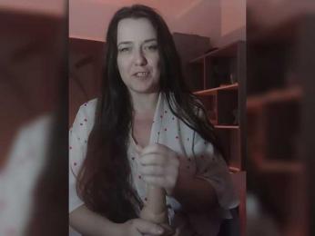 Angela100 webcam model stream image