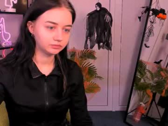 miki_ti webcam model stream image