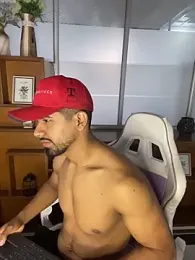 Teaserhoussejj_ webcam model stream image
