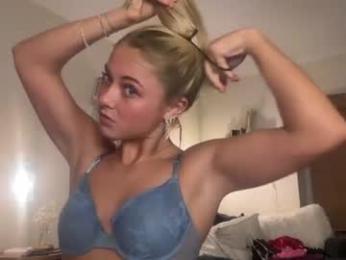 athenaaa8 webcam model stream image