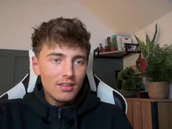 luciancrowe webcam model stream image
