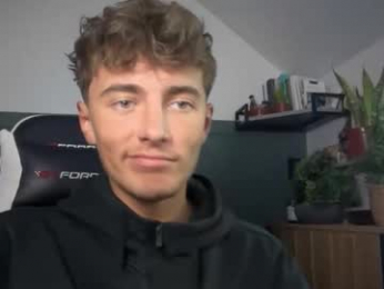 luciancrowe webcam model stream image