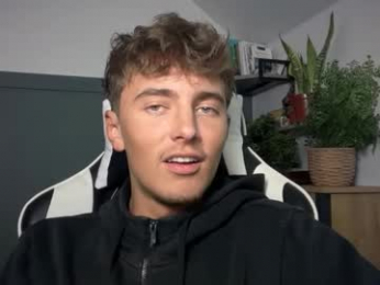 luciancrowe webcam model stream image