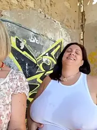 XSouthlondonNAUGHTYMILFXX webcam model stream image