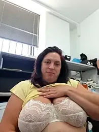 XSouthlondonNAUGHTYMILFXX webcam model stream image