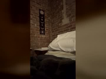 lucky_bme webcam model stream image