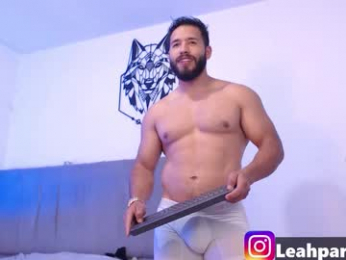 jack_master_muscle webcam model stream image