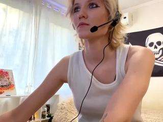katiefenning webcam model stream image