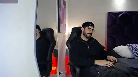 DomBoy_ webcam model stream image