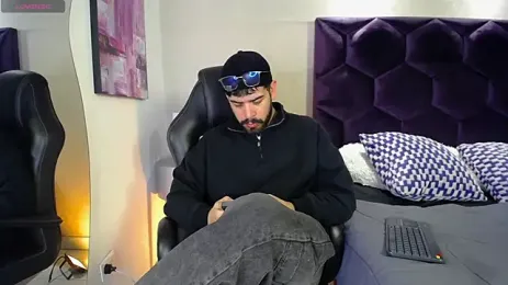 DomBoy_ webcam model stream image
