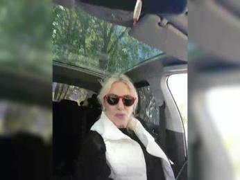 White00Pearl webcam bongacams model stream image