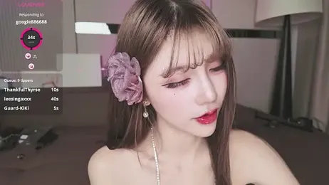 Kiki--2025 webcam model stream image