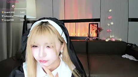 Kiki--2025 webcam stripchat model stream image