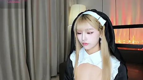 Kiki--2025 webcam stripchat model stream image