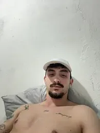 NovinnGB webcam stripchat model stream image