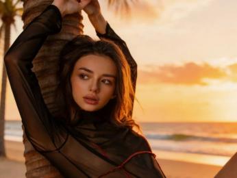 EmilyShiny webcam livejasmin model stream image