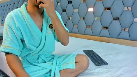 yayi_derek webcam stripchat model stream image