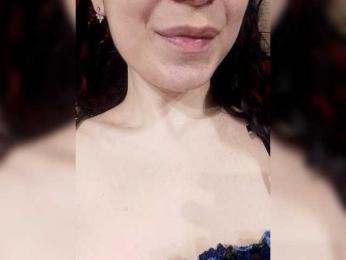 VelvetCrush webcam model stream image