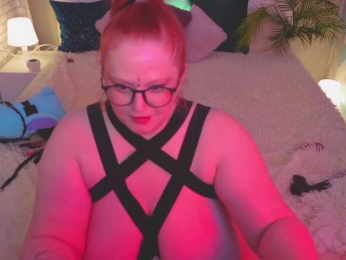 MilanaSkyingg webcam model stream image