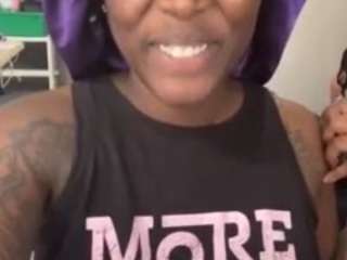 yoursecret1425 webcam model stream image