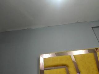 Alahia Evans webcam model stream image