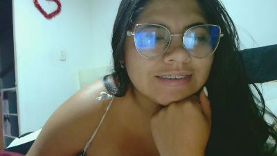 Dulce_cloee webcam model stream image