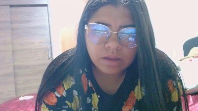 Dulce_cloee webcam model stream image