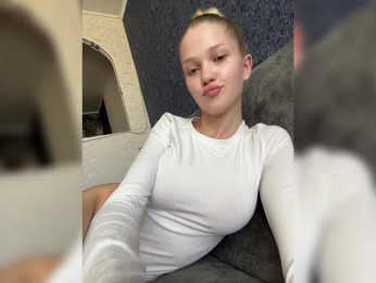 superkisa webcam model stream image