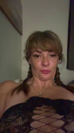 Lustyboots77 webcam cam4 model stream image