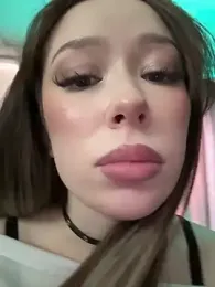 RollDolls webcam model stream image