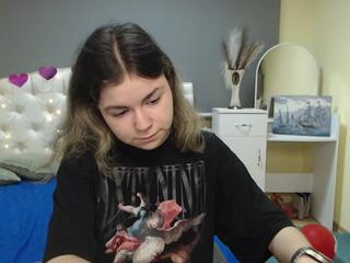Tina Ryder webcam model stream image