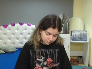 Tina Ryder webcam model stream image