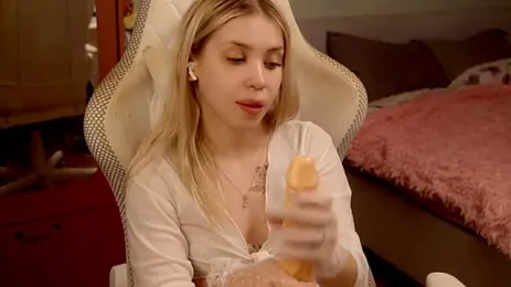 ho1yho1e webcam stripchat model stream image