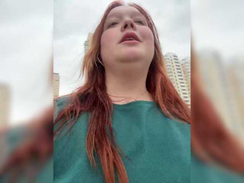 AlinaAdams webcam model stream image