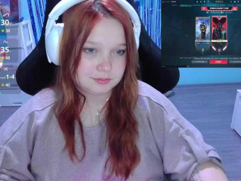 AlinaAdams webcam model stream image