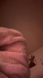 Twentytwo95 webcam model stream image