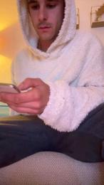 Twentytwo95 webcam model stream image