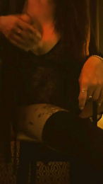 VixenaX webcam model stream image