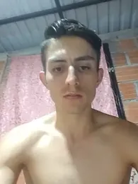dares24 webcam model stream image