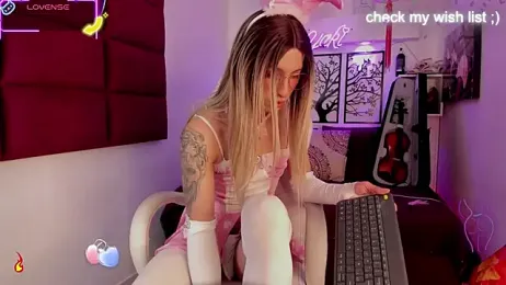 Yaki_Tai webcam model stream image