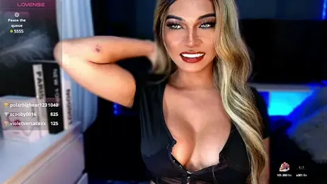 Huntress_xxx webcam stripchat model stream image