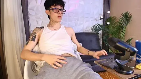 troy_rouge webcam model stream image