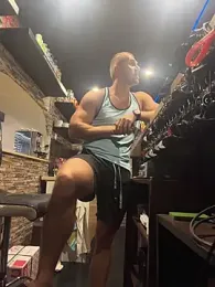 Johnytrain webcam model stream image